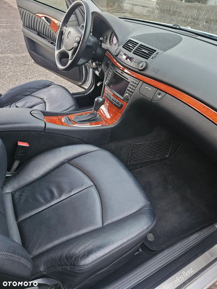 Mercedes-Benz Klasa E 280 CDI 4-Matic Avantgarde - 22