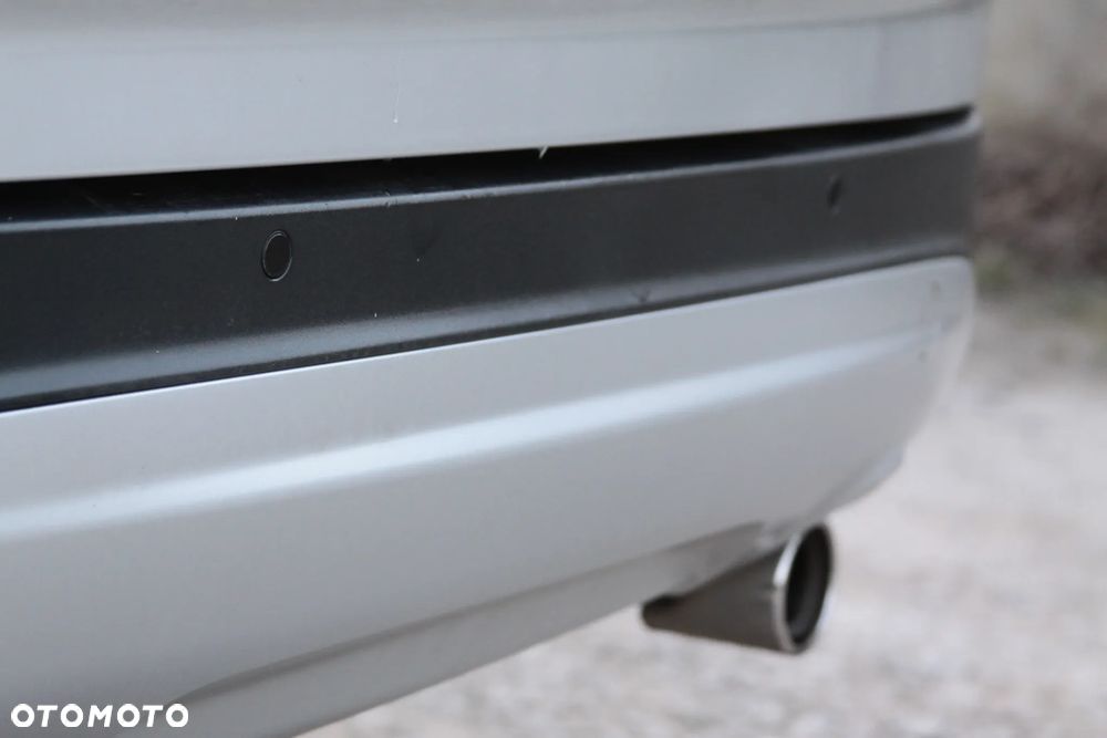 Ford Kuga 2.0 TDCi 2x4 Titanium - 20