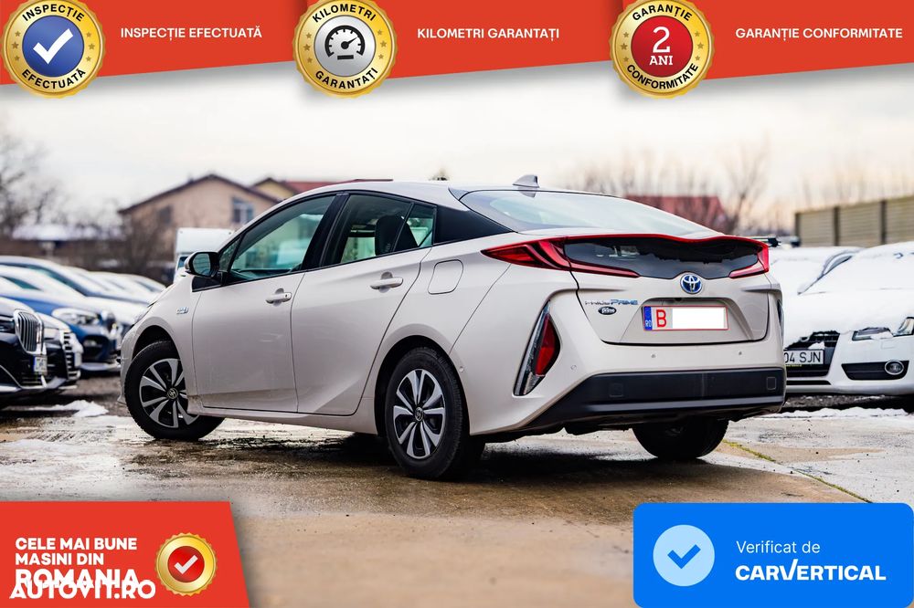 Toyota Prius 1.8 HSD Exclusive Plus - 3