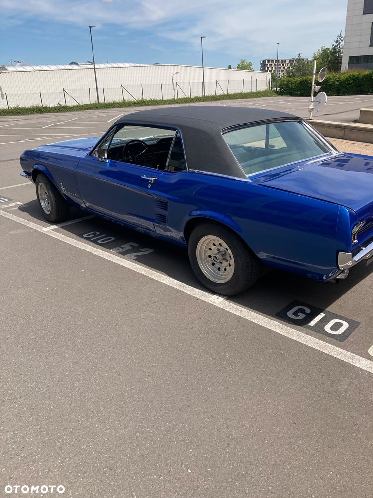 Ford Mustang - 2