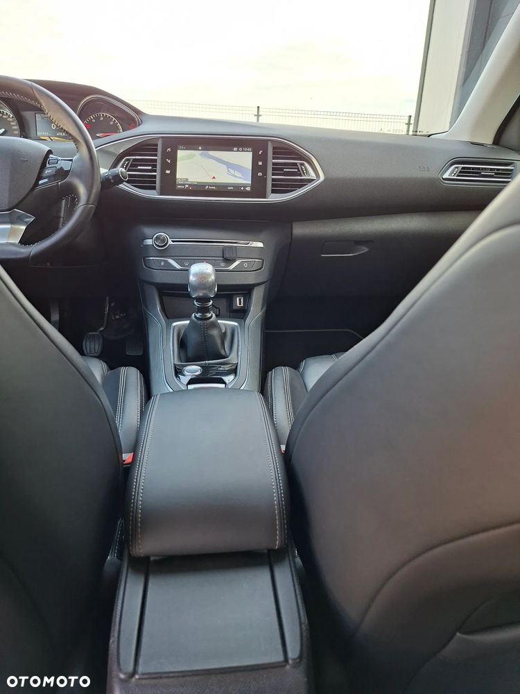 Peugeot 308 BlueHDi FAP 120 Stop & Start Allure - 25