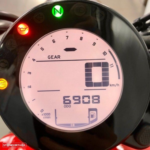 Yamaha XSR - 7