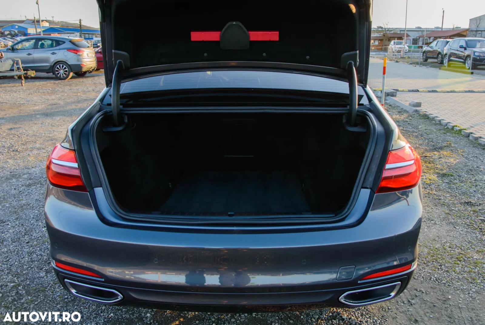 BMW Seria 7 740d xDrive - 22