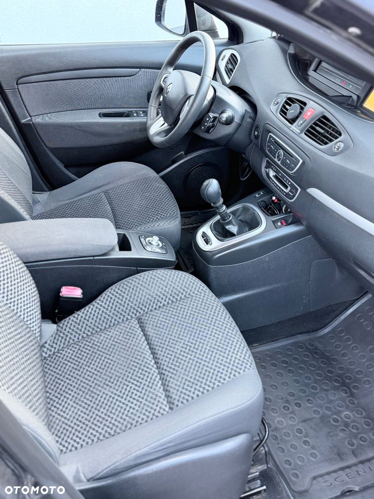 Renault Scenic - 11