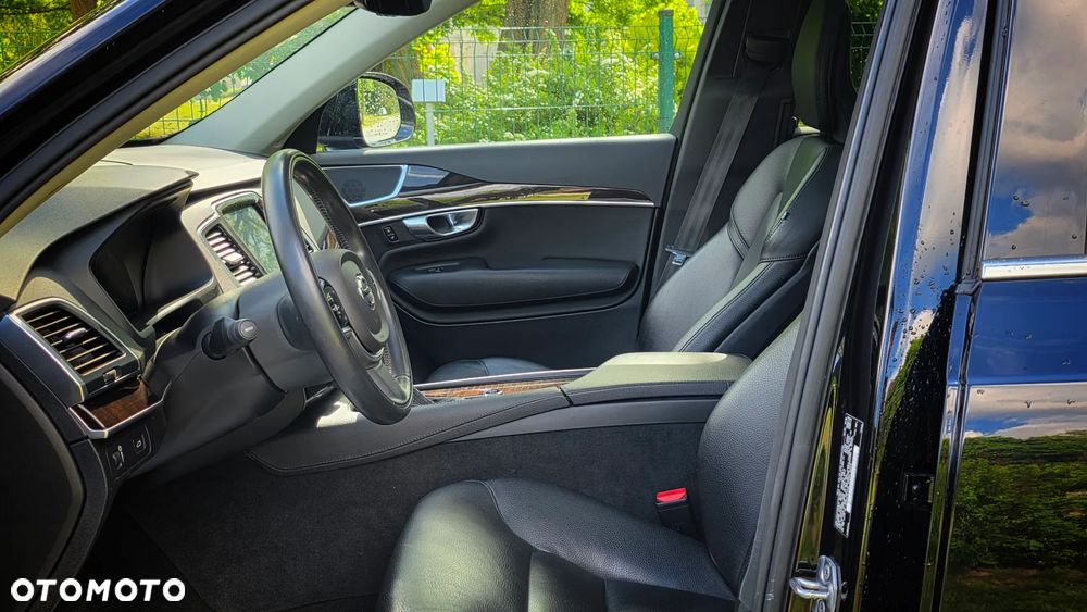 Volvo XC 90 T6 AWD Geartronic Momentum - 24