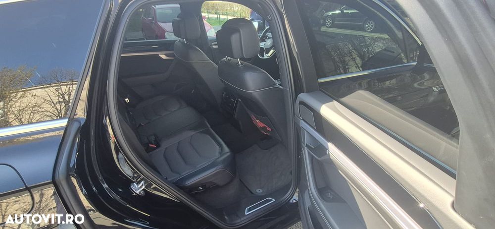 Volkswagen Touareg - 9