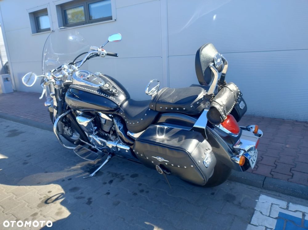 Suzuki Intruder - 2