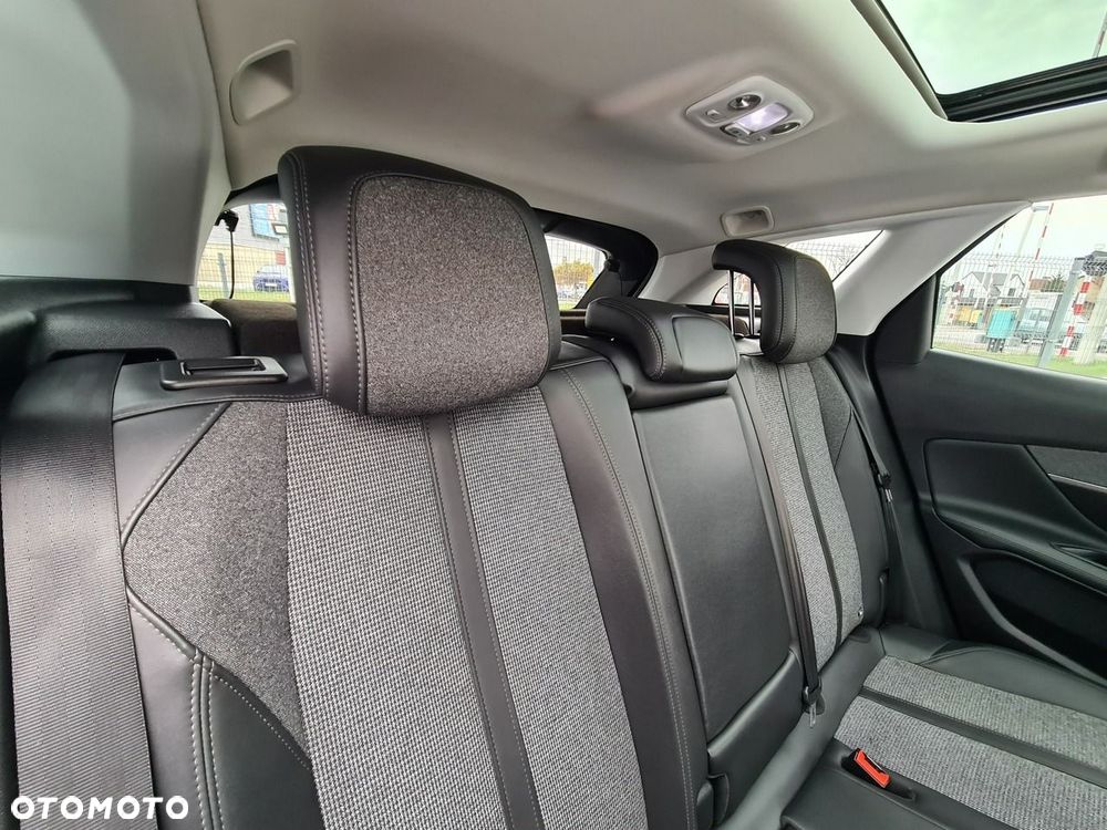 Peugeot 3008 1.5 BlueHDi Allure Pack S&S - 33