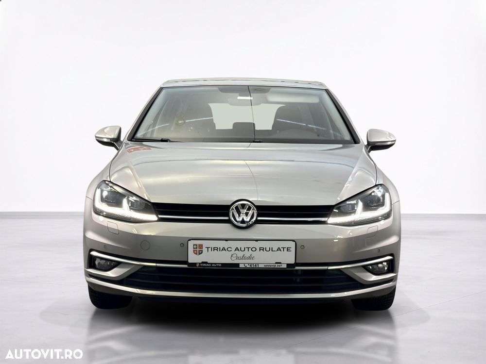 Volkswagen Golf - 9