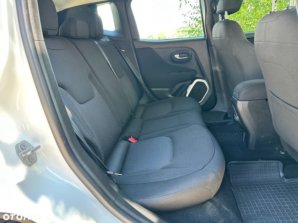 Jeep Renegade - 25