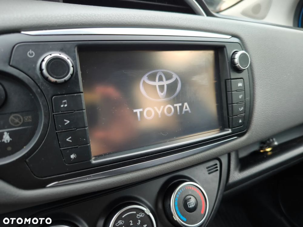 Toyota Yaris 1.33 Active MS - 24