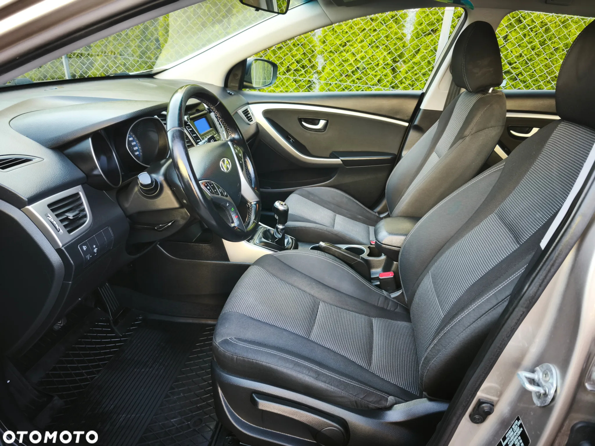 Hyundai i30 1.6 Comfort - 12
