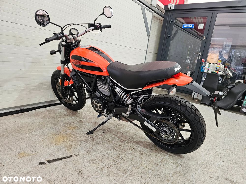 Ducati Scrambler - 25