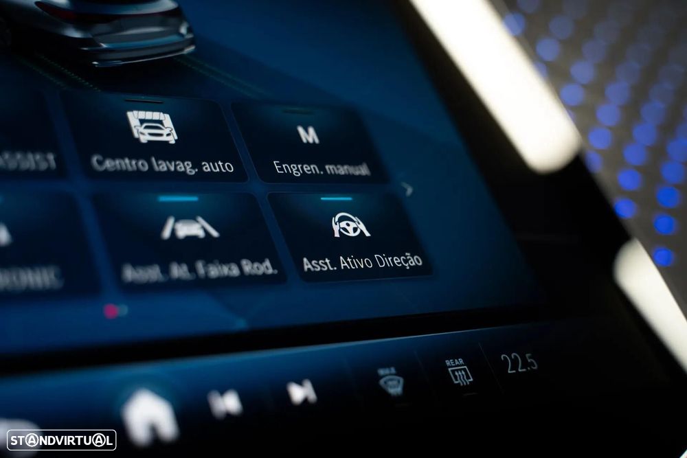 Mercedes-Benz E 300 e Station - 34