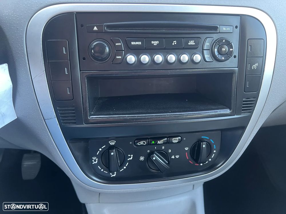 Citroën C3 1.4 HDi SX + - 6