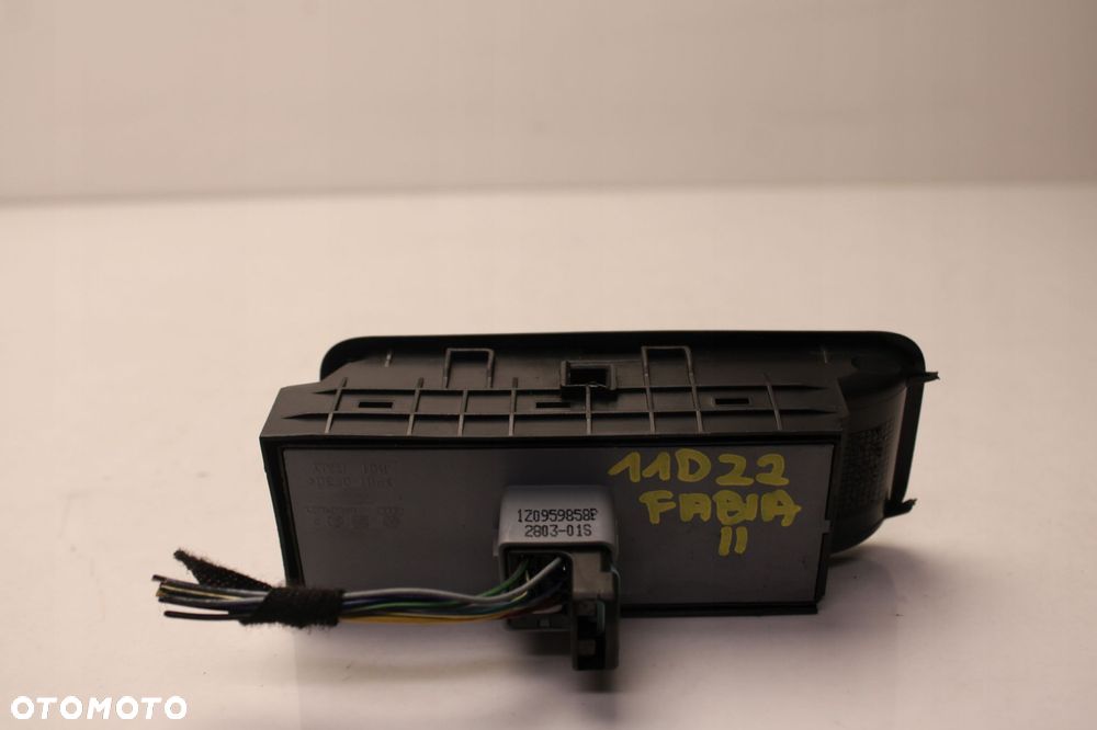 skoda fabia ii lift 10r- panel sterowania szyb 5j0867171 - 4