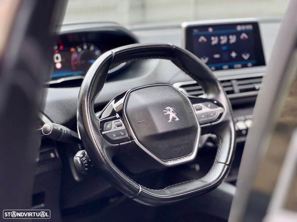 Peugeot 5008 1.2 PureTech Allure Grip Control EAT6 - 6