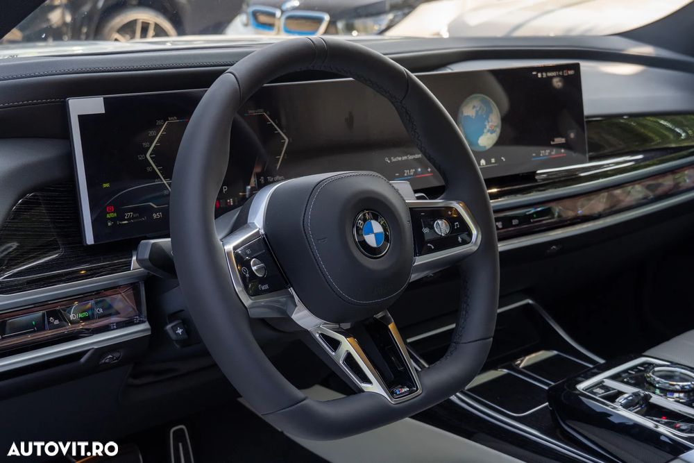 BMW Seria 7 740d xDrive MHEV - 12