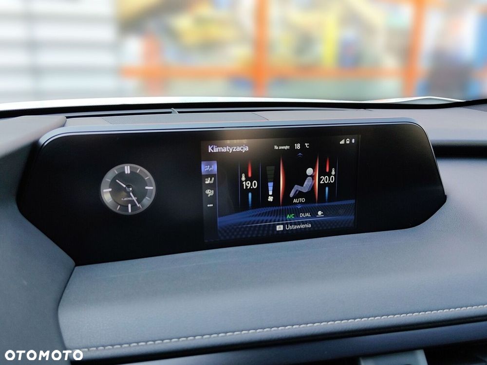 Lexus UX 250h GPF F Impression 2WD - 21