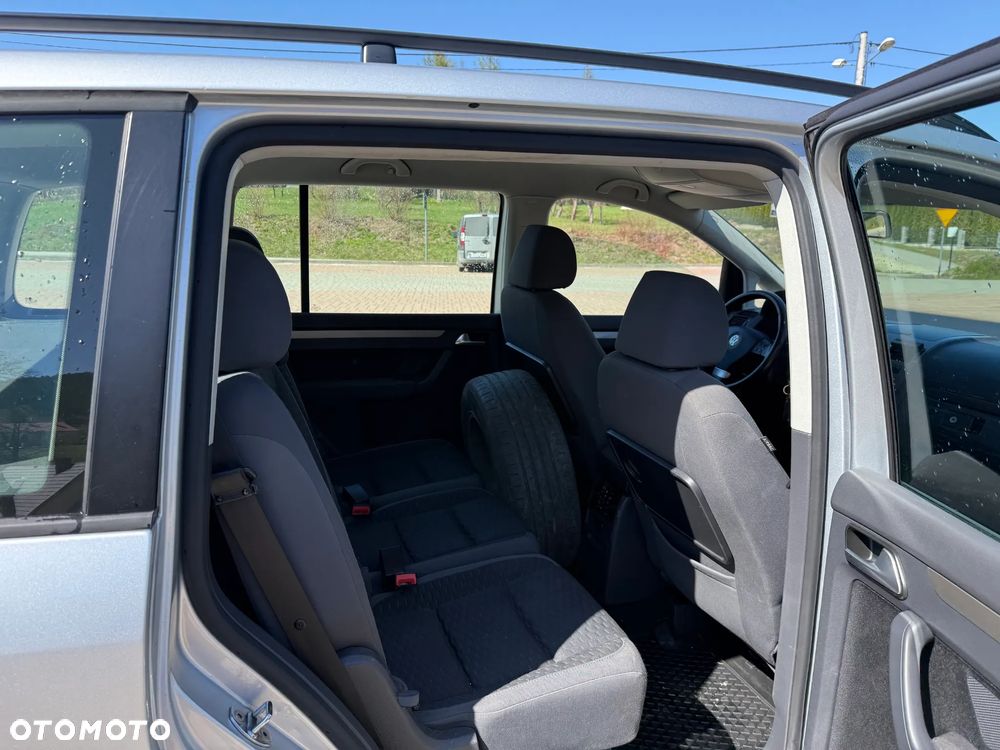 Volkswagen Touran 1.9 TDI DPF Blue Motion Freestyle - 12