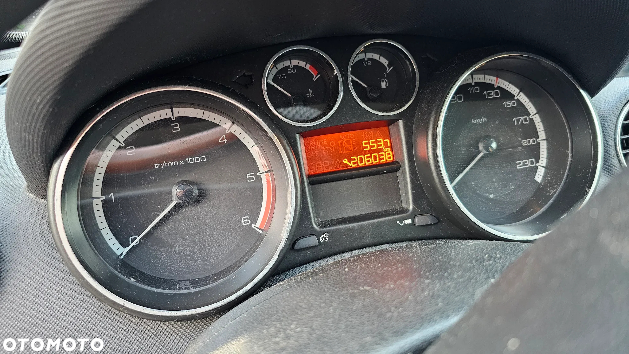 Peugeot 308 1.6 HDi Premium - 9