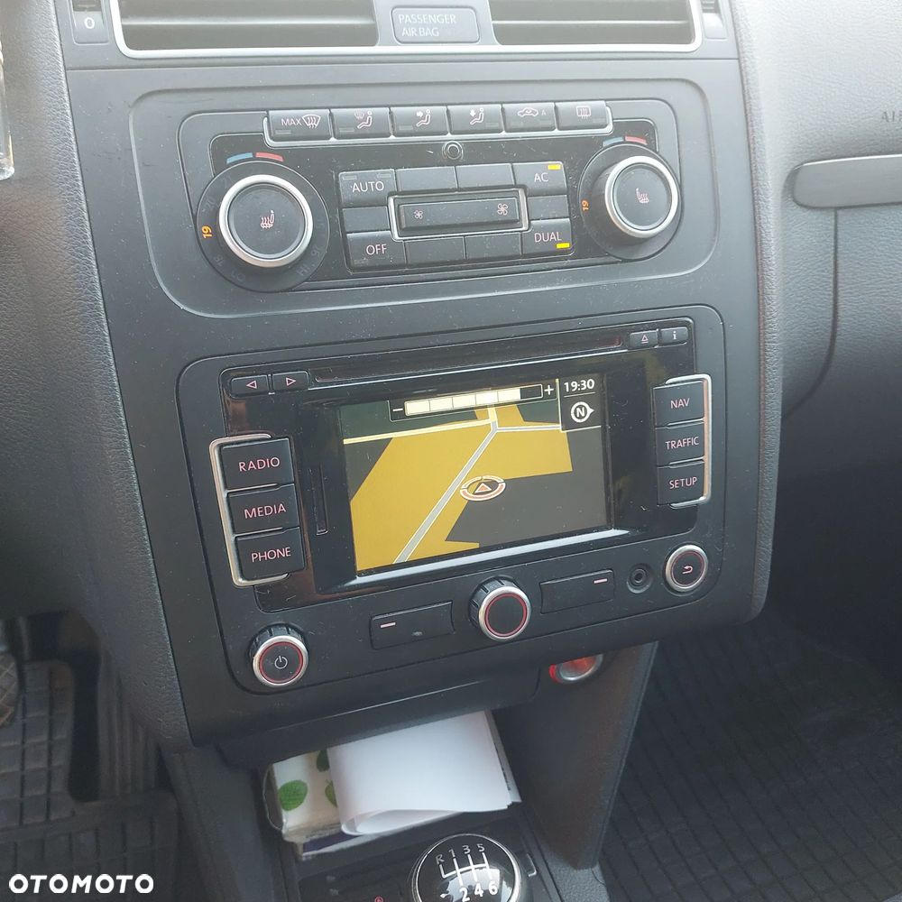 Volkswagen Touran 1.6 TDI DPF Comfortline - 21