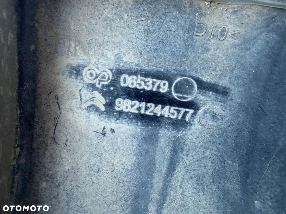 ZDERZAK PRZÓD PRZEDNI CITROEN C4 CACTUS LIFT FL 9821268477 9821244577 CAŁY - 9