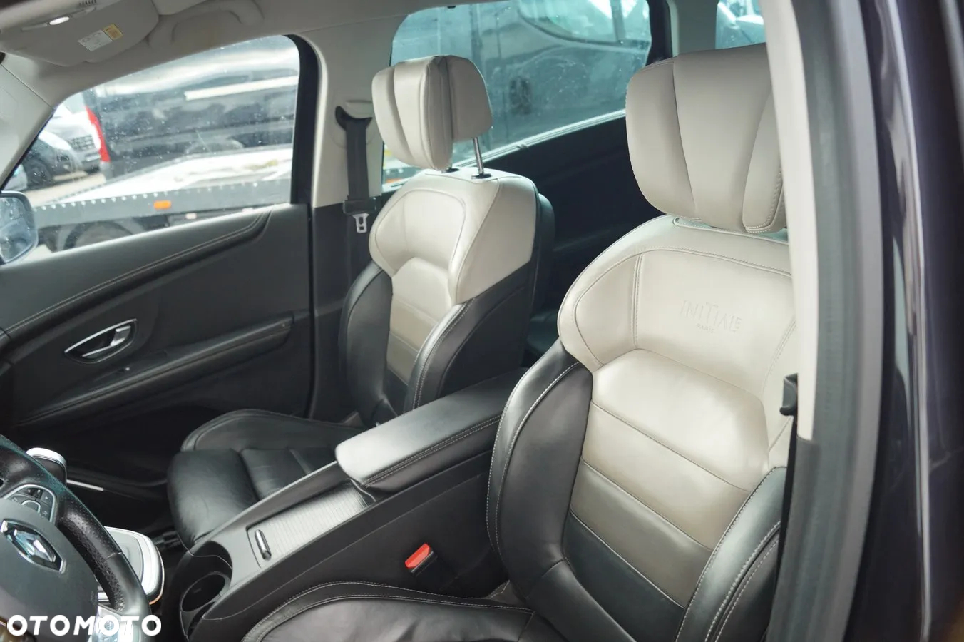 Renault Grand Scenic - 18