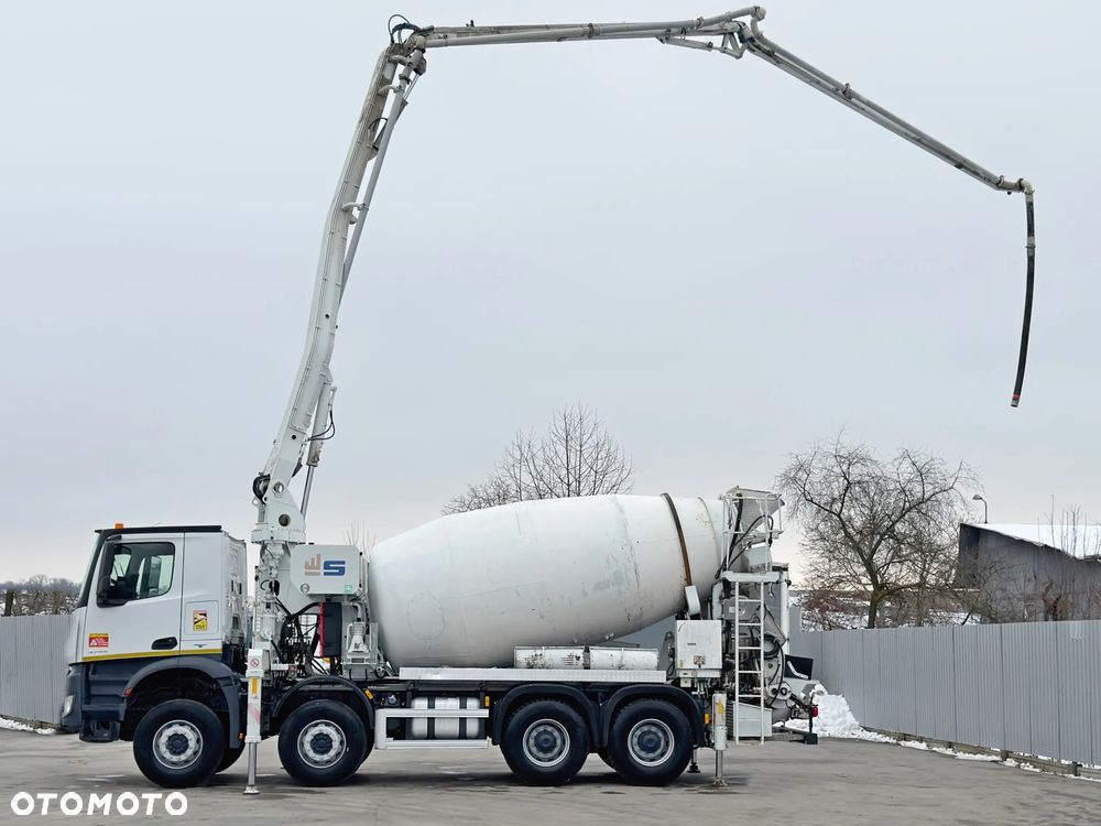 Mercedes-Benz AROCS 3743 * POMPA DO BETONU 25 m + PILOT * STAN BDB / 8x4 - 5
