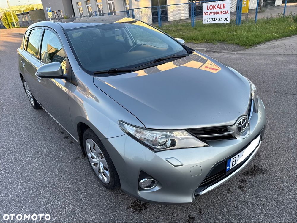 Toyota Auris 1.6 Executive - 11