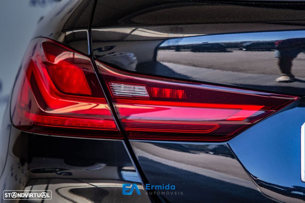 BMW 118 i Pack Desportivo M Auto - 10