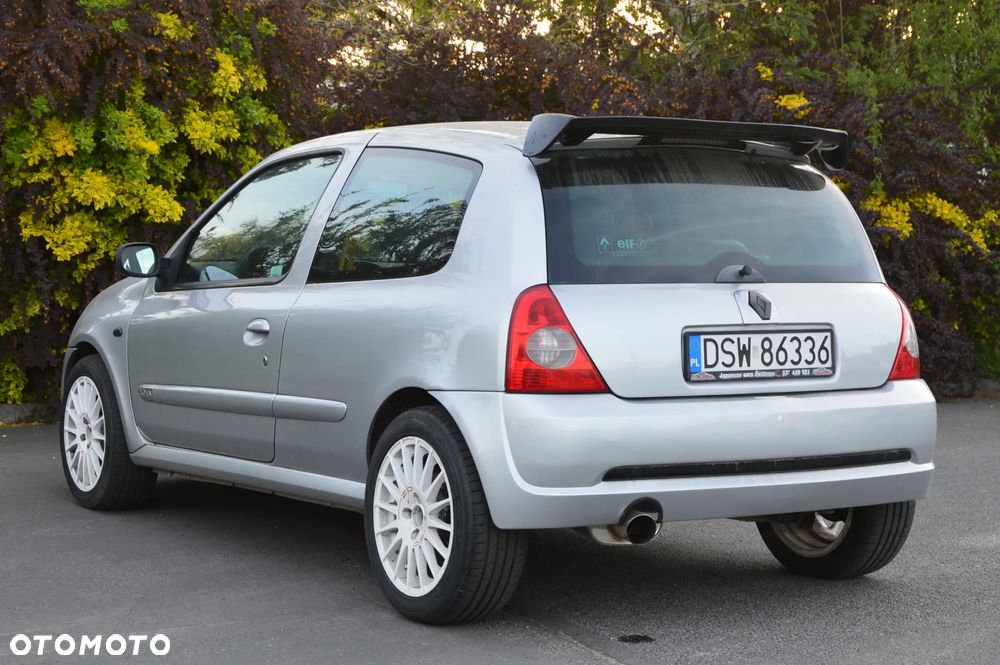 Renault Clio - 14