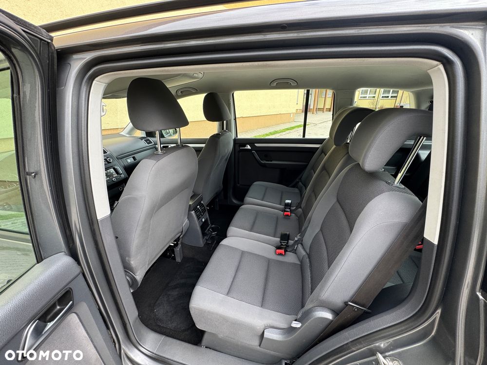 Volkswagen Touran 1.6 TDI DPF BlueMotion Technology Comfortline - 10