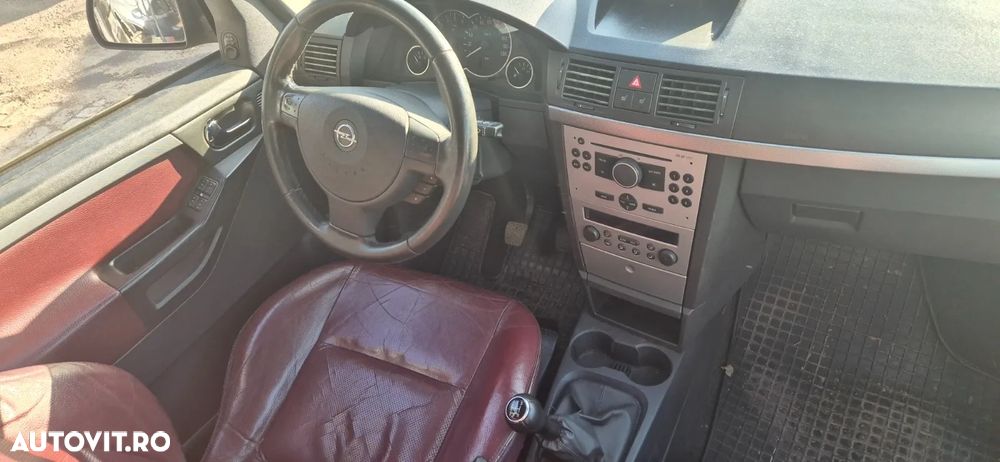 Plansa bord Opel Meriva 2007