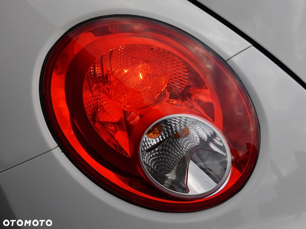 Volkswagen New Beetle Cabriolet 1.9 TDI DPF United - 33