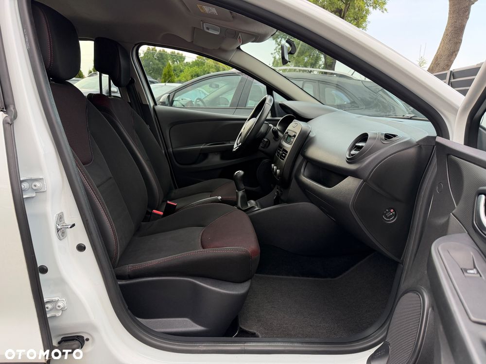 Renault Clio 1.2 16V Limited Plus - 19