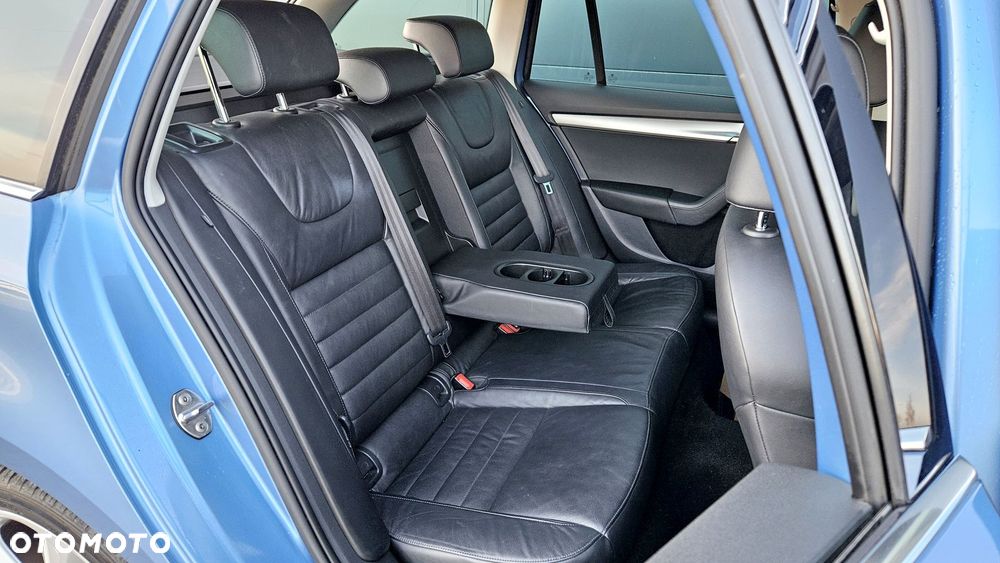 Skoda Octavia 2.0 TDI DSG L&K - 7