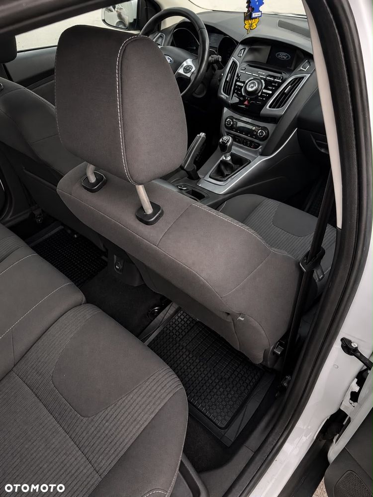 Ford Focus - 16