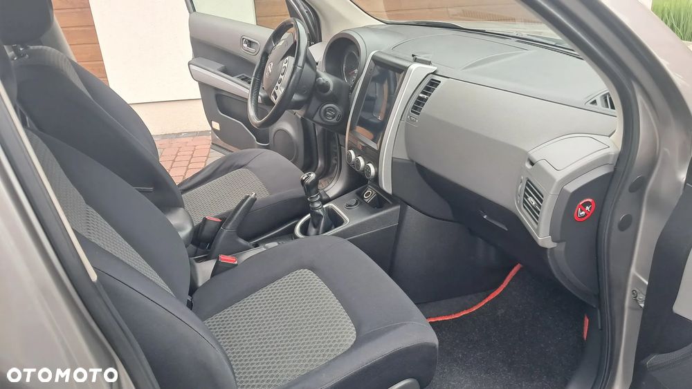 Nissan X-Trail 2.0 dCi 4x4 DPF LE - 18