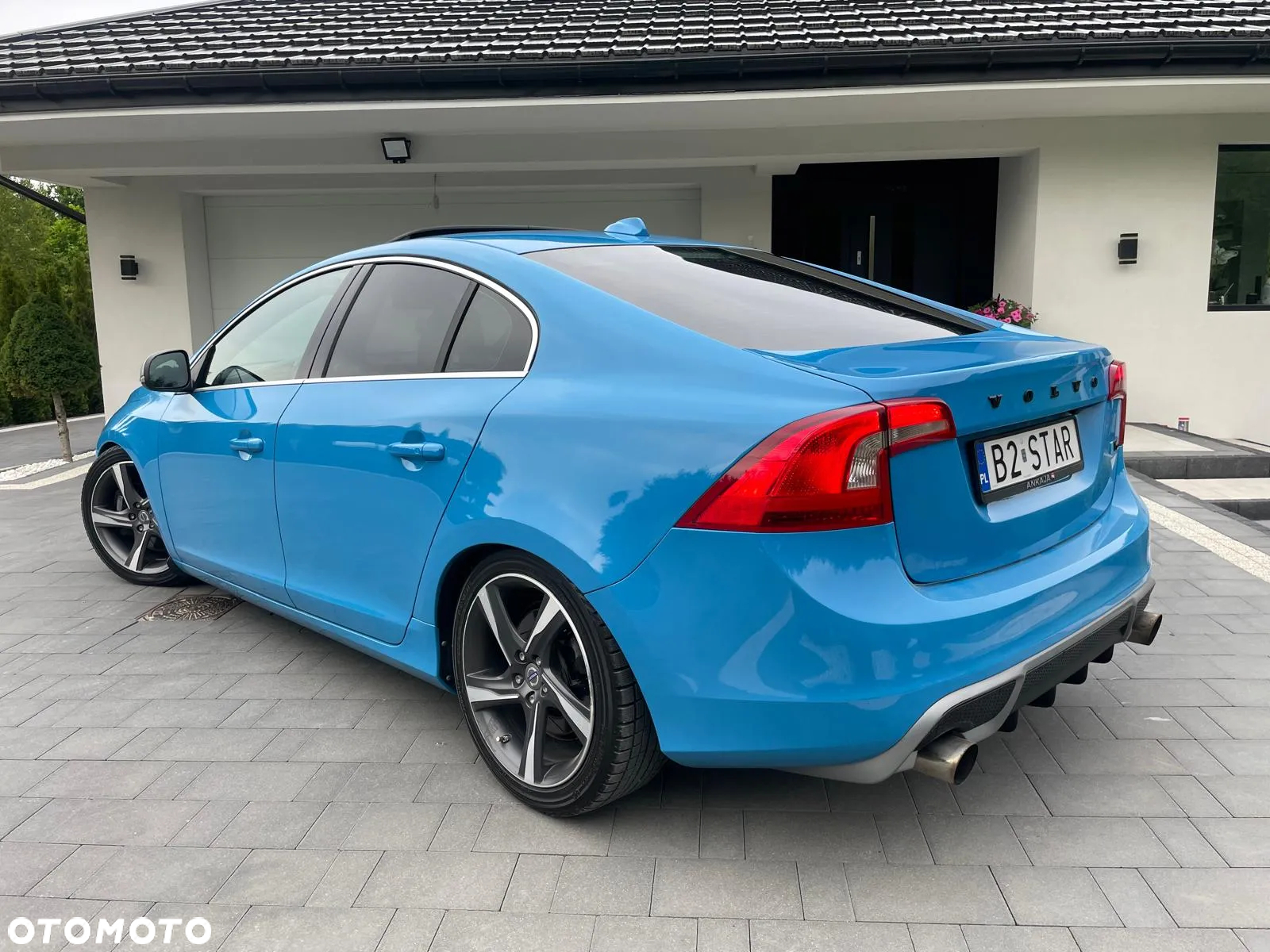 Volvo S60 T6 AWD R-Design - 4