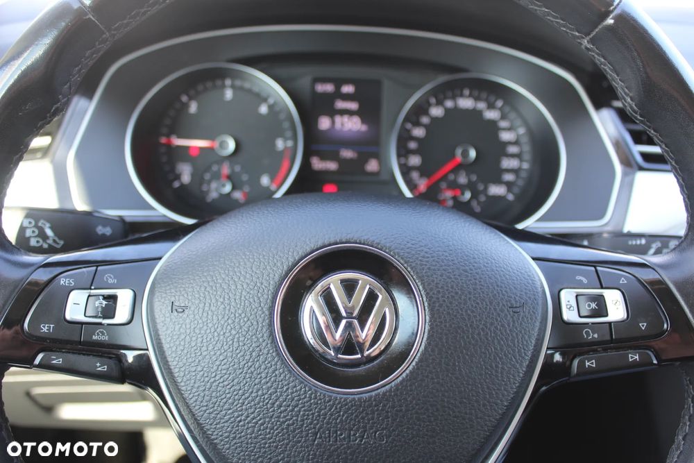 Volkswagen Passat Variant 1.6 TDI (BlueMotion Technology) Comfortline - 16