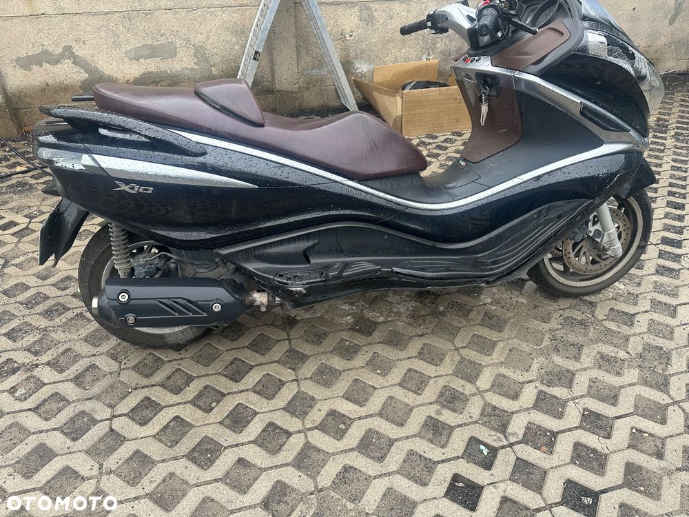 Piaggio X10 - 6