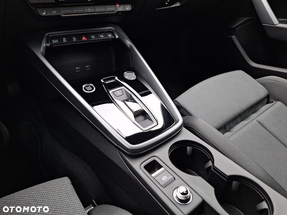 Audi A3 Limousine 35 TFSI mHEV Advanced S tronic - 21