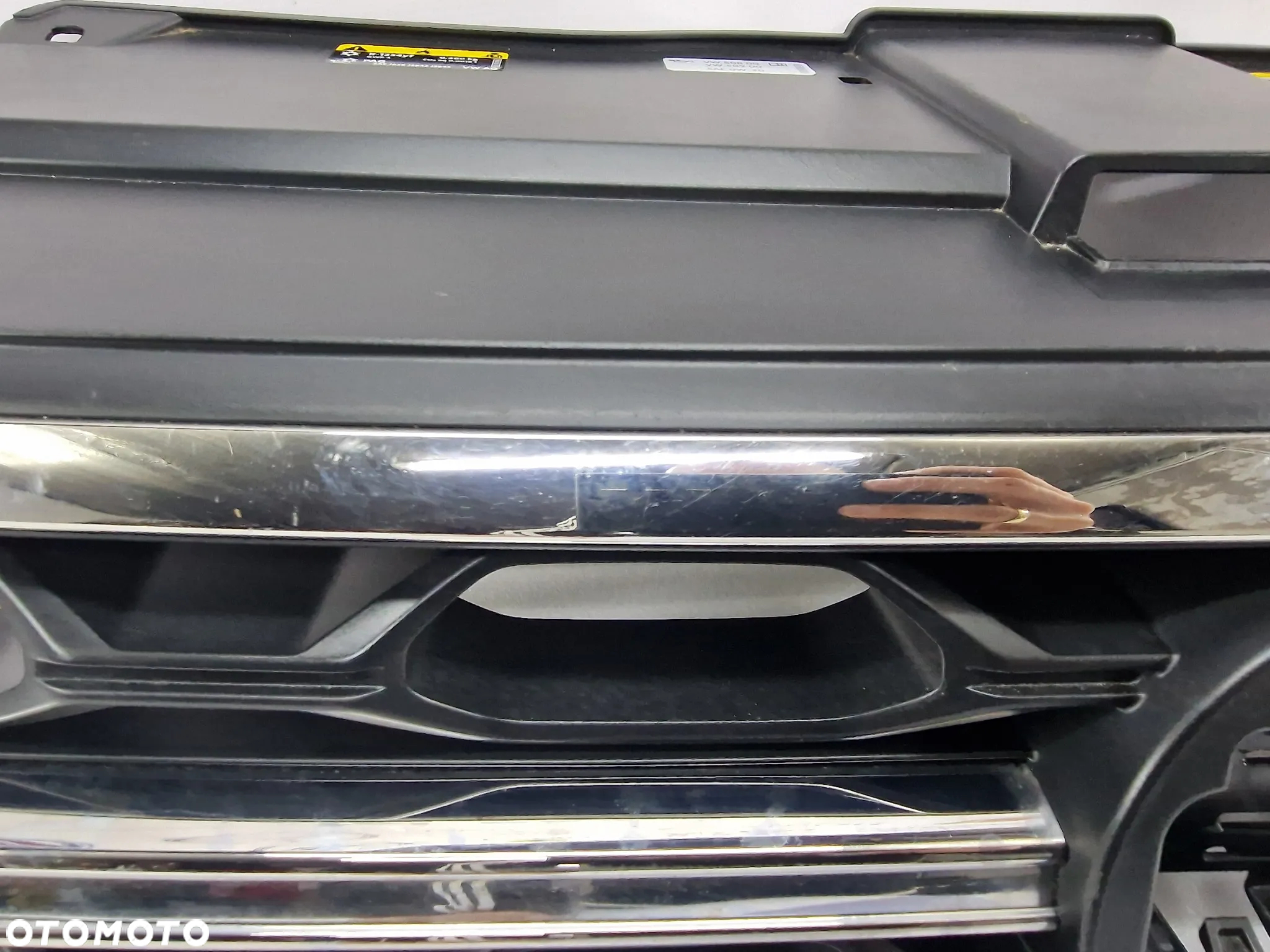 VW T-ROC 2GA LIFT R-LINE 20- ATRAPA / GRILL PRZEDNI PRZÓD , NR 2GA853653H , NR AUKCJI GL71 - 10
