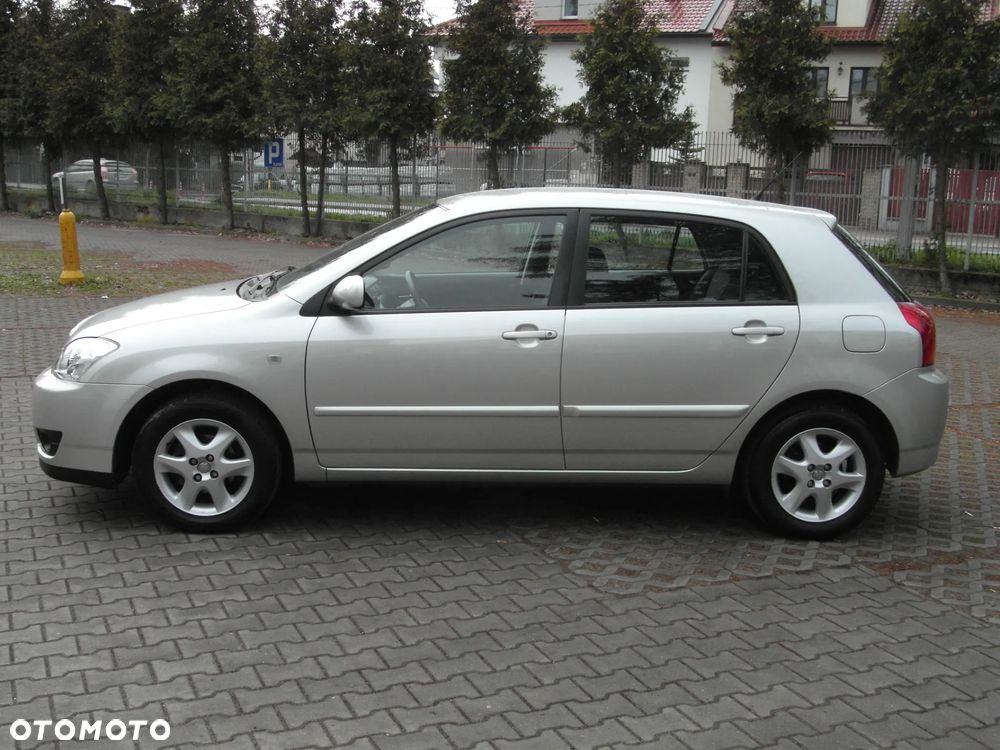 Toyota Corolla 1.6 VVT-i Automatik Edition - 3