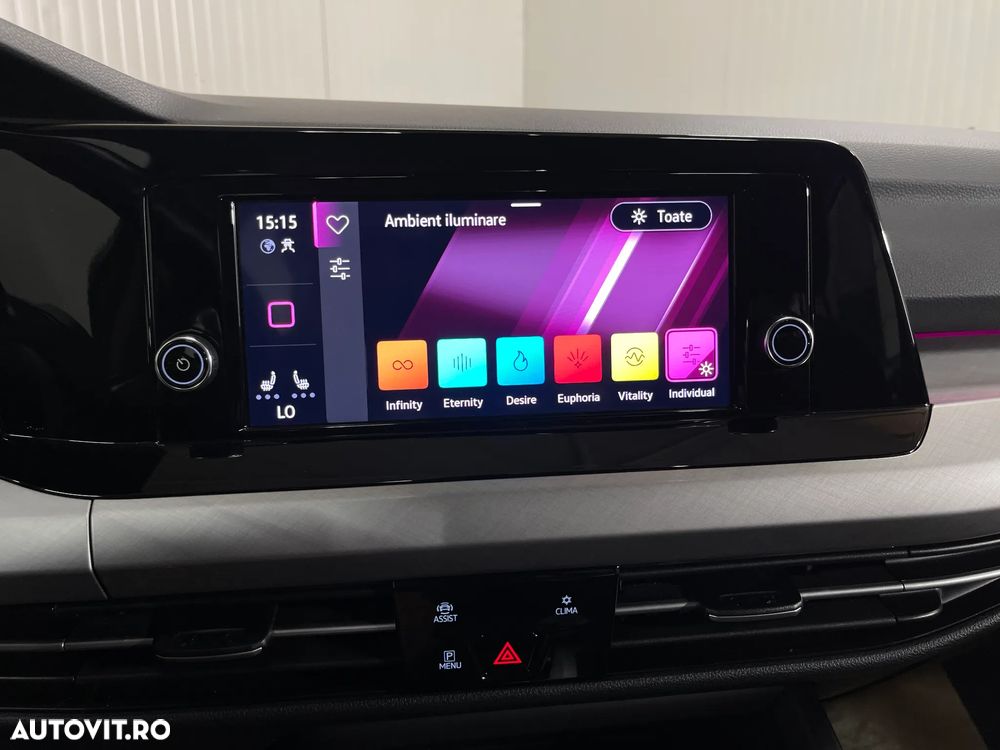 Volkswagen Golf 1.5 eTSI ACT DSG MHEV Life - 18