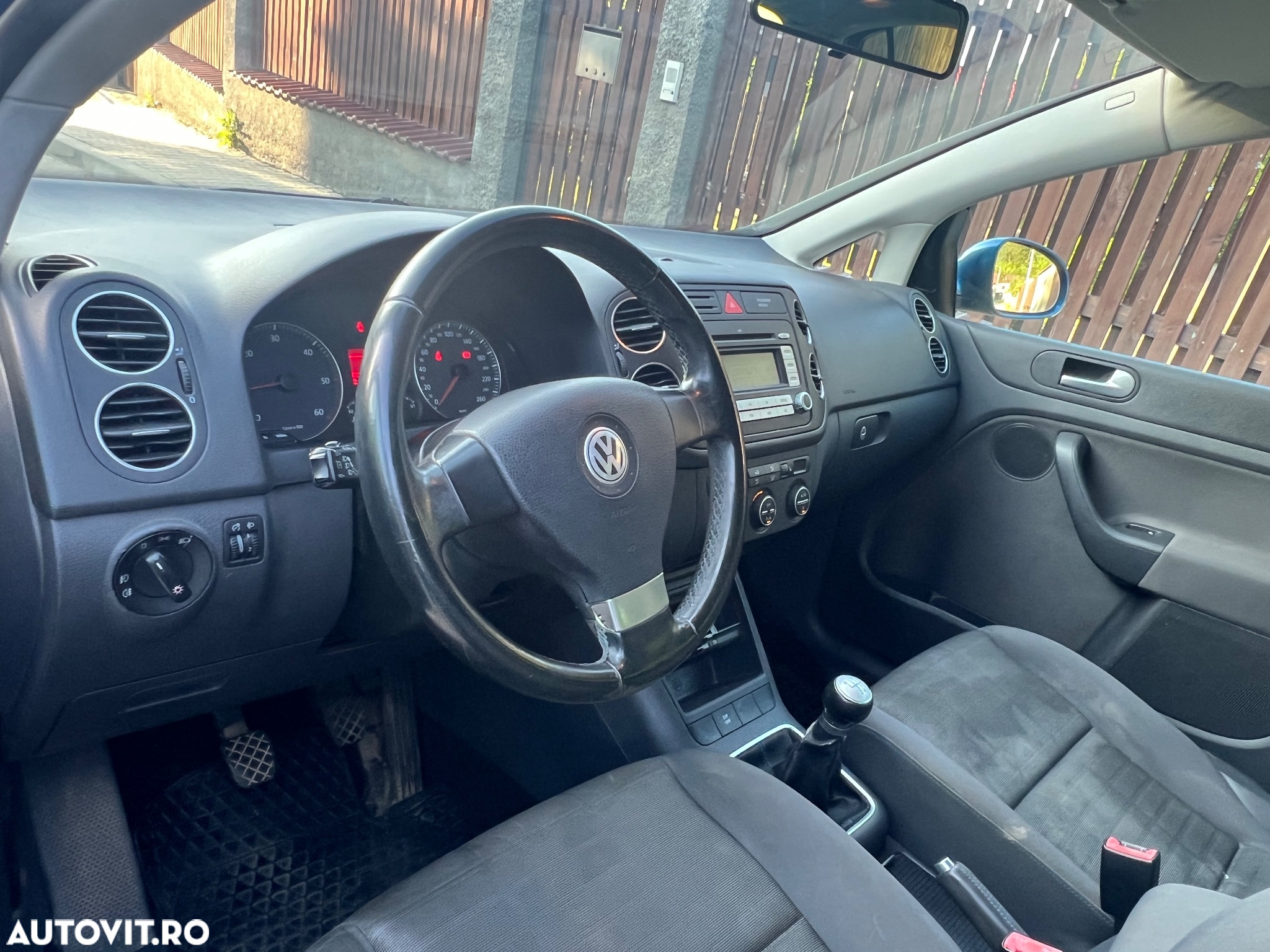 Volkswagen Golf Plus 2.0 TDI DPF Comfortline - 11