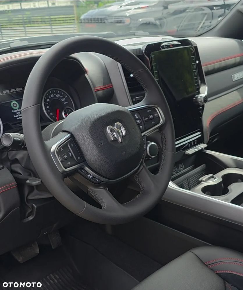 Dodge RAM - 17