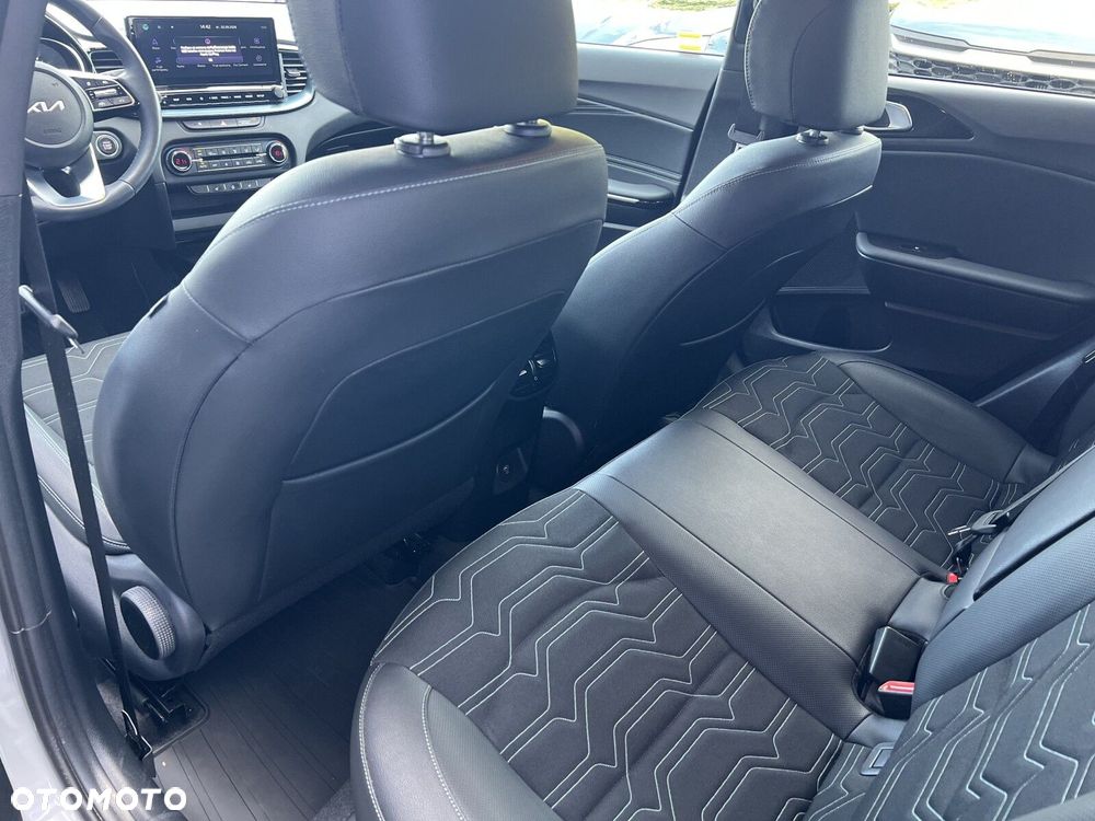 Kia XCeed 1.6 T-GDI Tribute DCT - 27