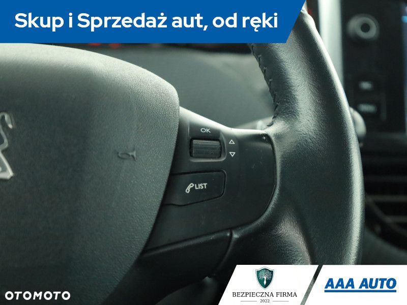 Peugeot 2008 - 15